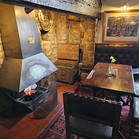 The Ship Inn Oundle Ngoại thất bức ảnh