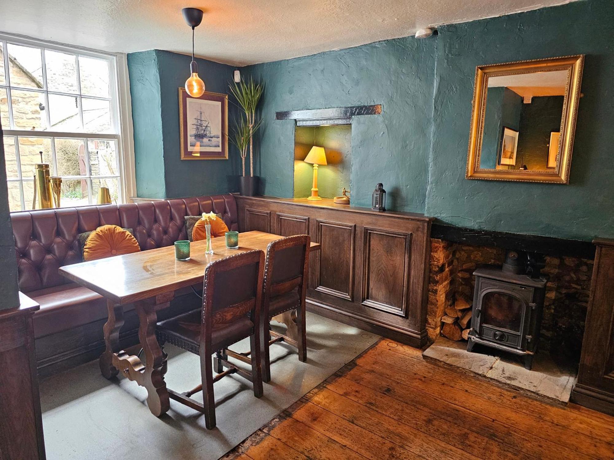 The Ship Inn Oundle Ngoại thất bức ảnh