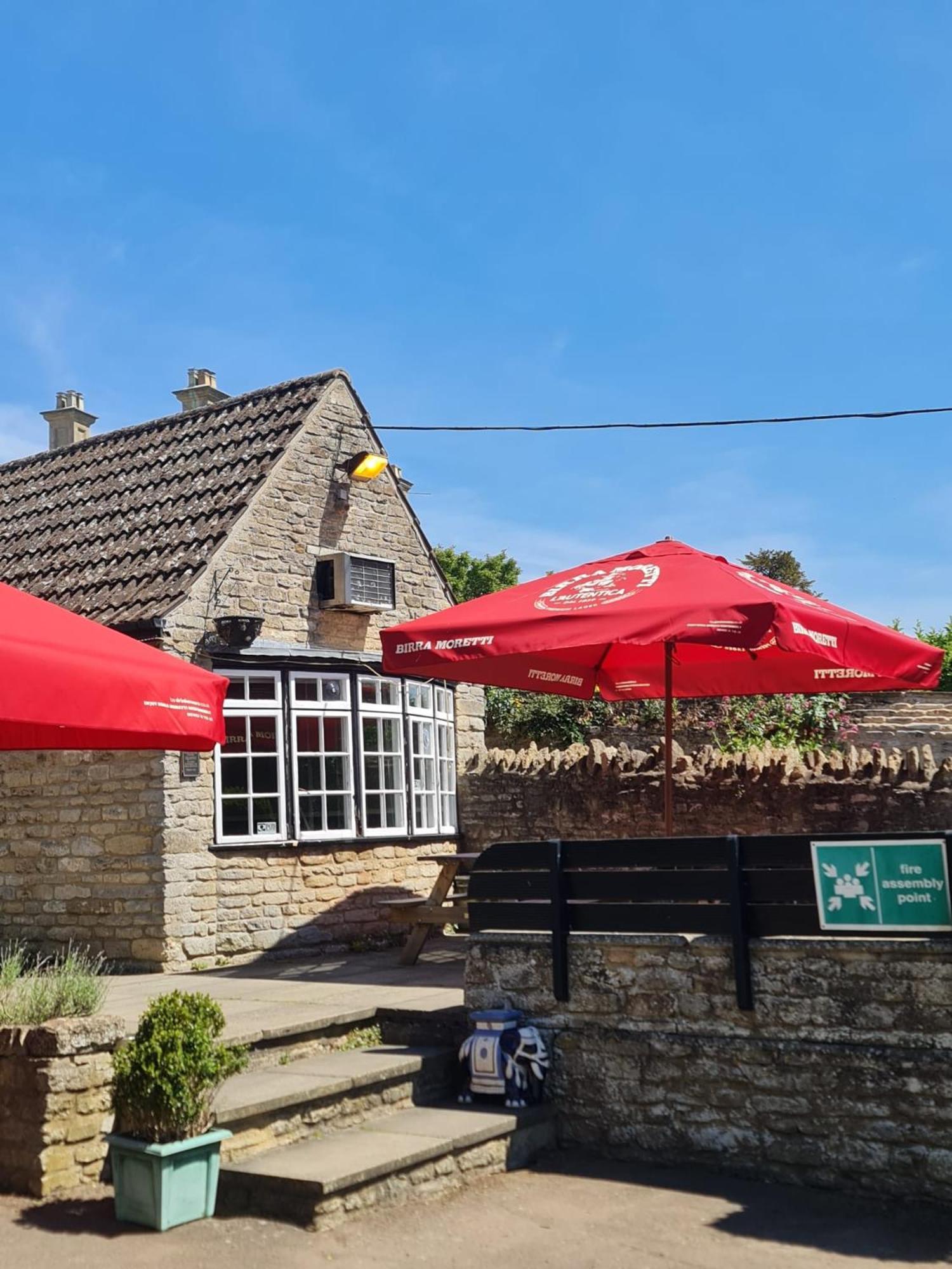 The Ship Inn Oundle Ngoại thất bức ảnh